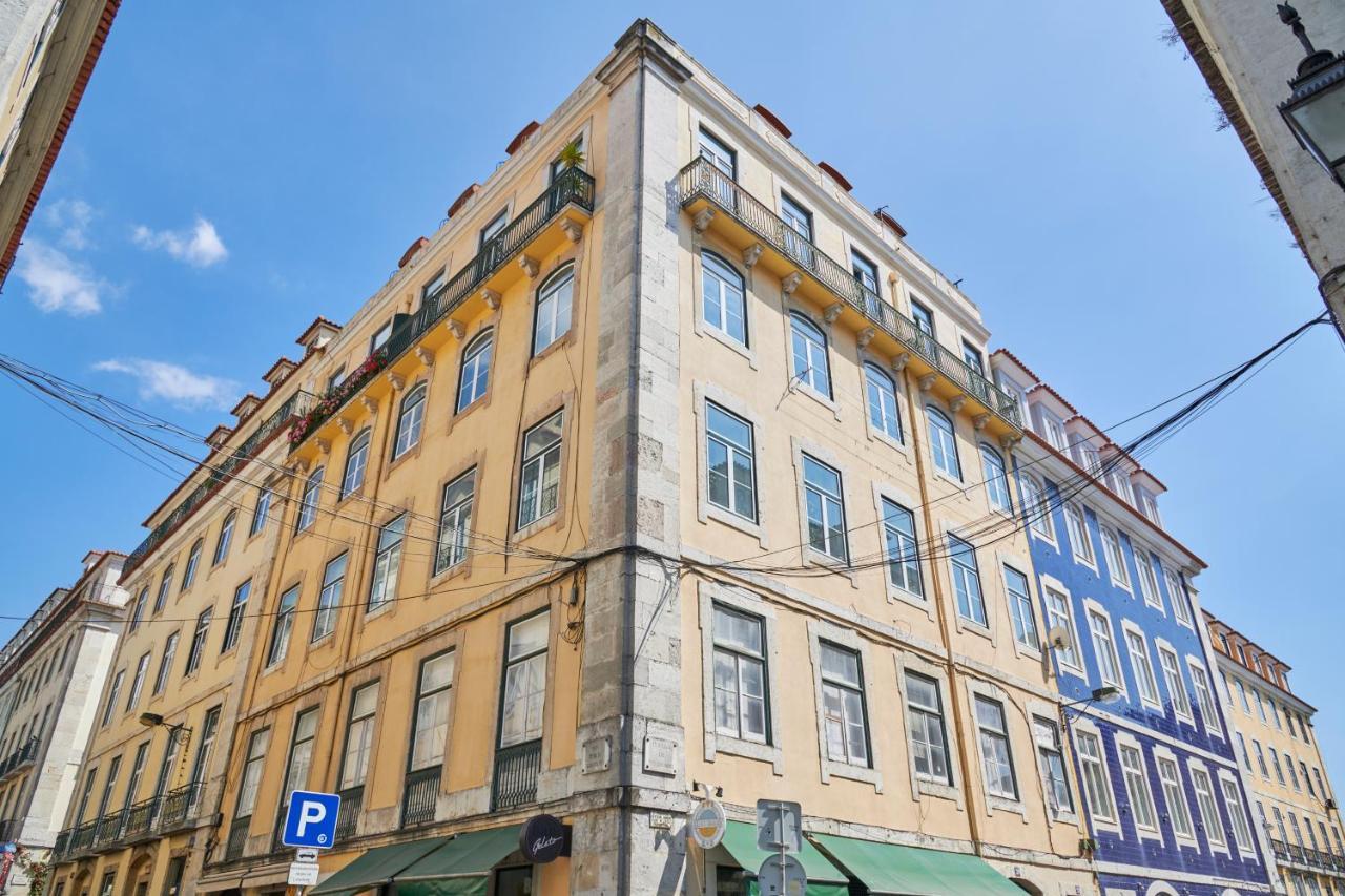 Sunny Pink Street Historical Apt, By Timecooler ลิสบอน ภายนอก รูปภาพ