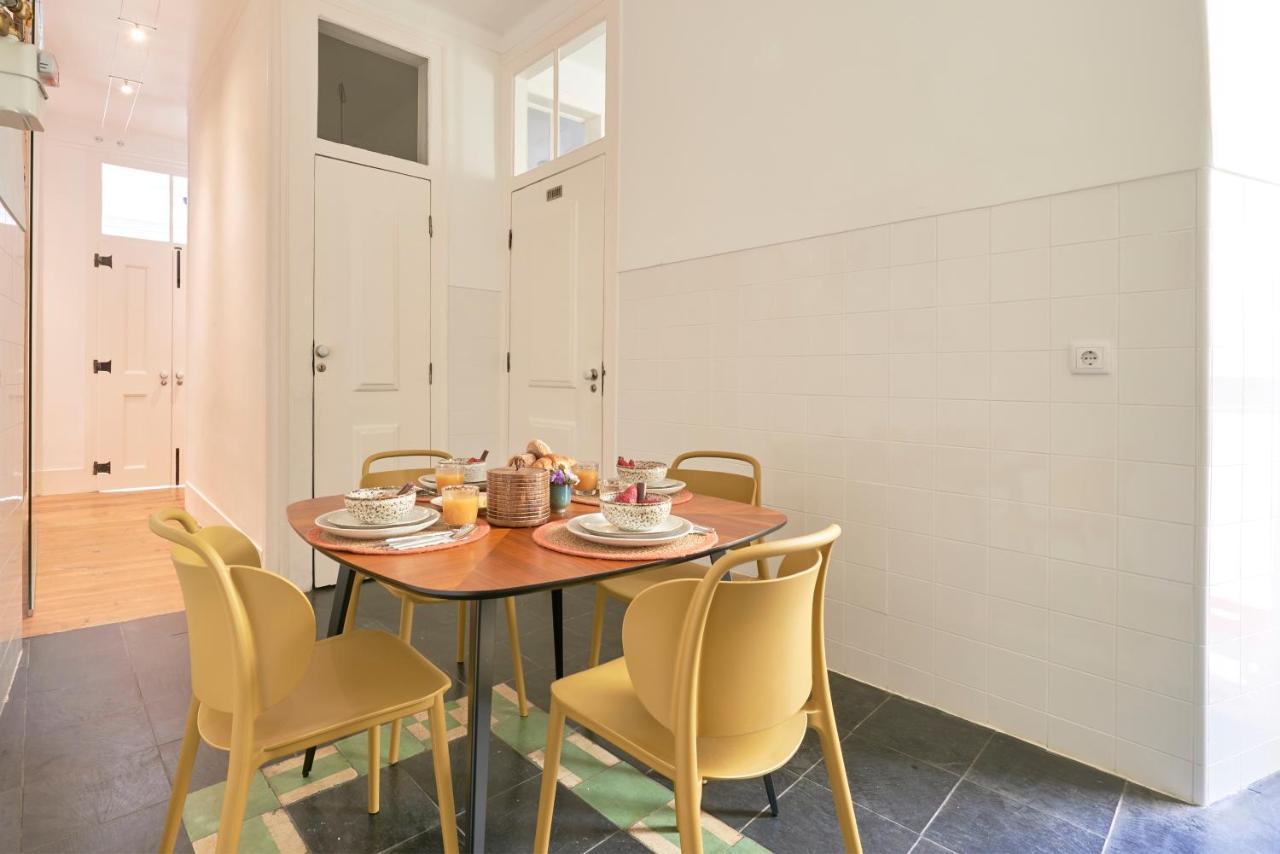 Sunny Pink Street Historical Apt, By Timecooler ลิสบอน ภายนอก รูปภาพ